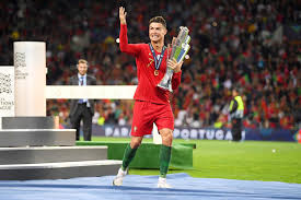 训练最努力的球员？韦斯特：科比永远都在球馆 其次是司机&加内特